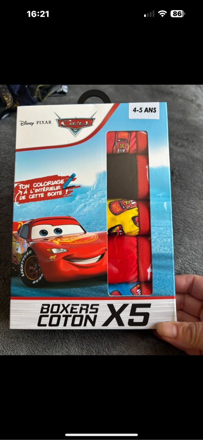 Boîte de coffret de cinq Boxers Cars marque Disney taille 4/5 ans 100 % coton - photo numéro 2