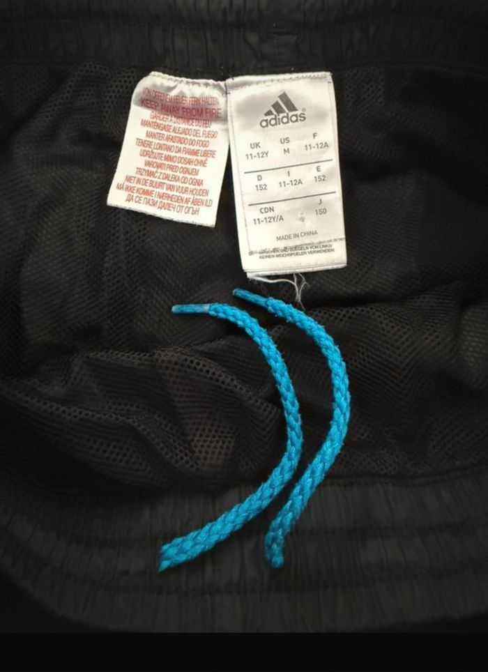 Pantacourt short Adidas taille 11/12 ans - photo numéro 5