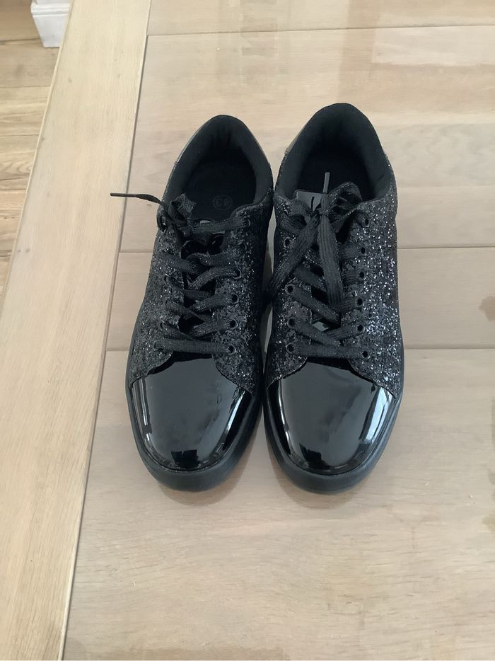 Basket tes noires - photo numéro 2
