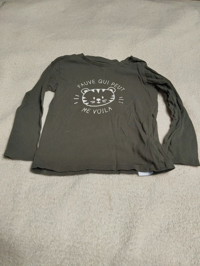 Lot de tee shirts - photo numéro 2