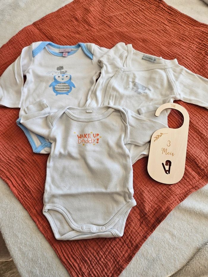 Body manches longues / Taille 3 mois