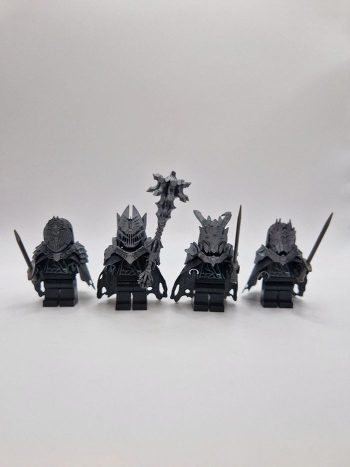 Figurines type lego 4 Nazgul custom 3d résine et peint seigneur des anneaux
