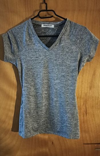 Tee shirt gris col V