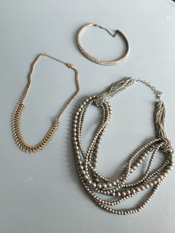 Lot 3 colliers "ras du cou"