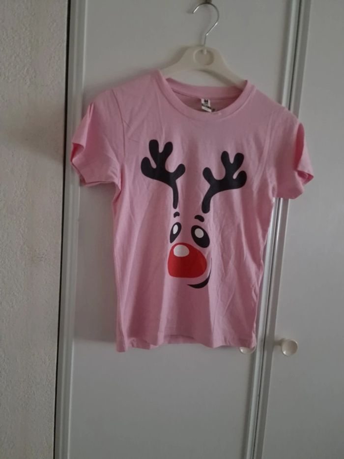 Tee-shirt fille taille 7/8 ans neuf