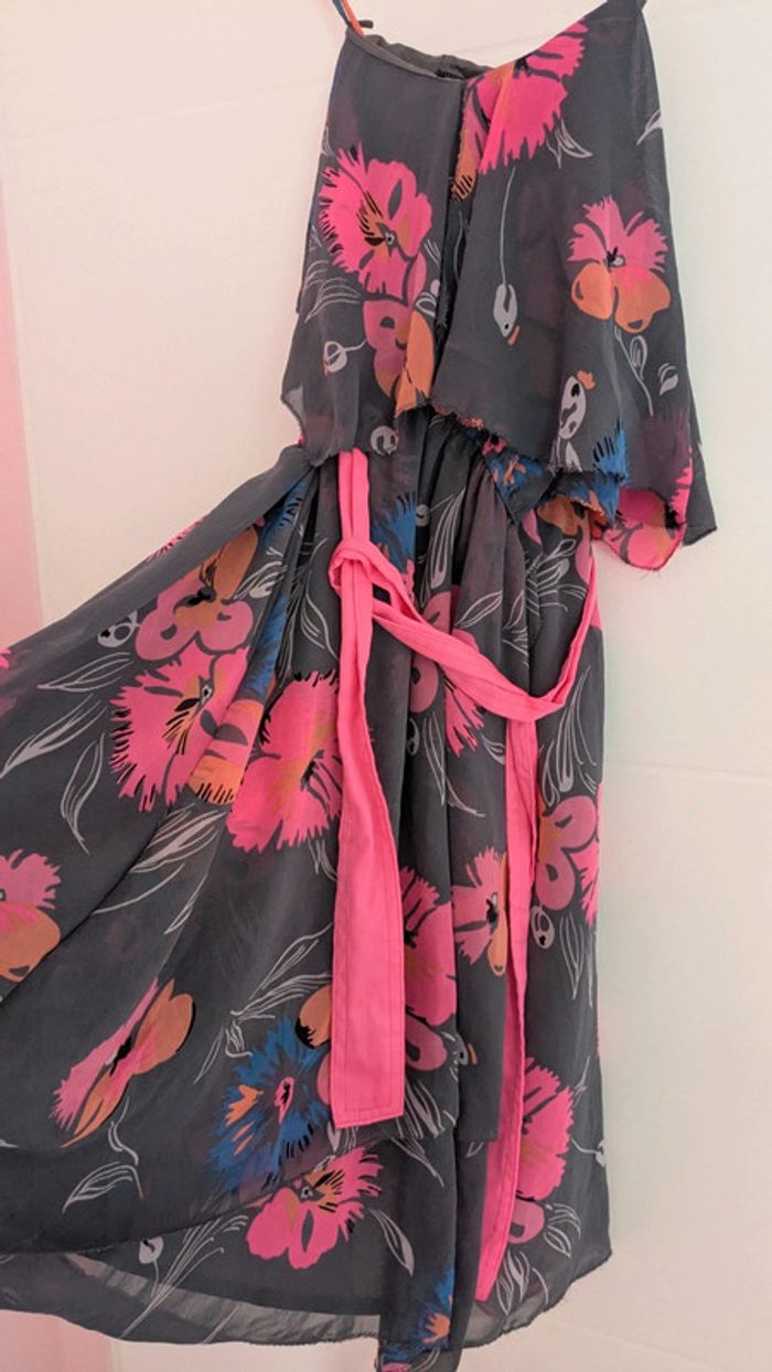 Robe fleurie - photo numéro 2
