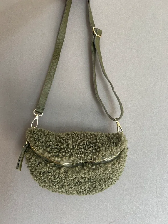 Made in italy sac banane en mouton vert kaki avec 2 bandoulière - photo numéro 5