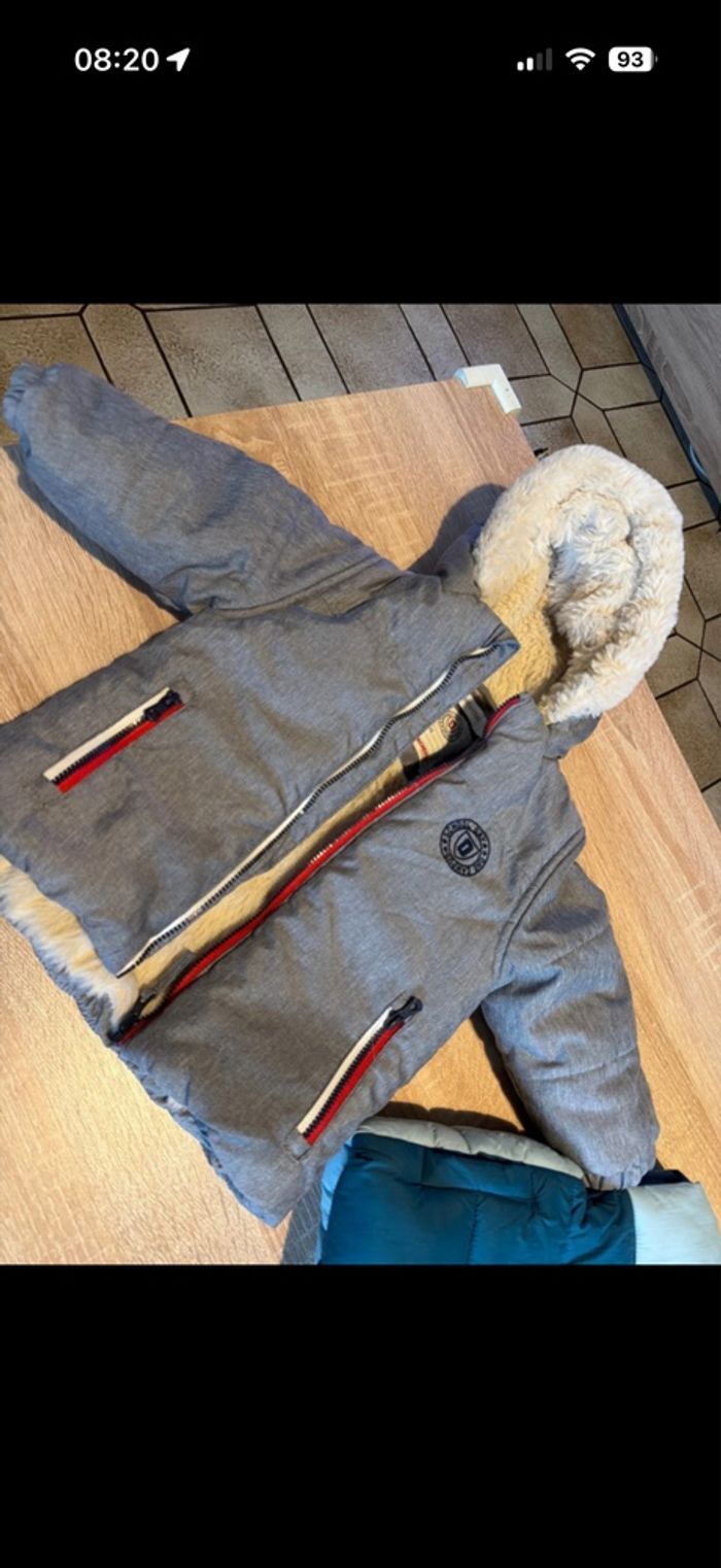 2 manteaux hiver 12 mois - photo numéro 2