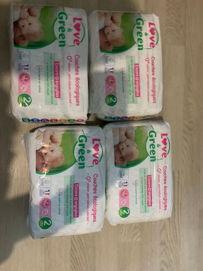 4 paquets de Couches love and green taille 2