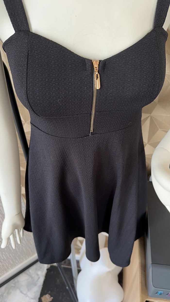 Robe noire - photo numéro 5