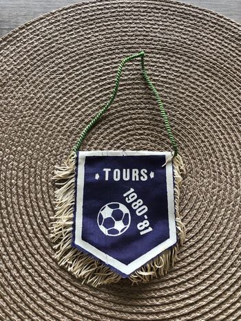 Fanion football Tours
