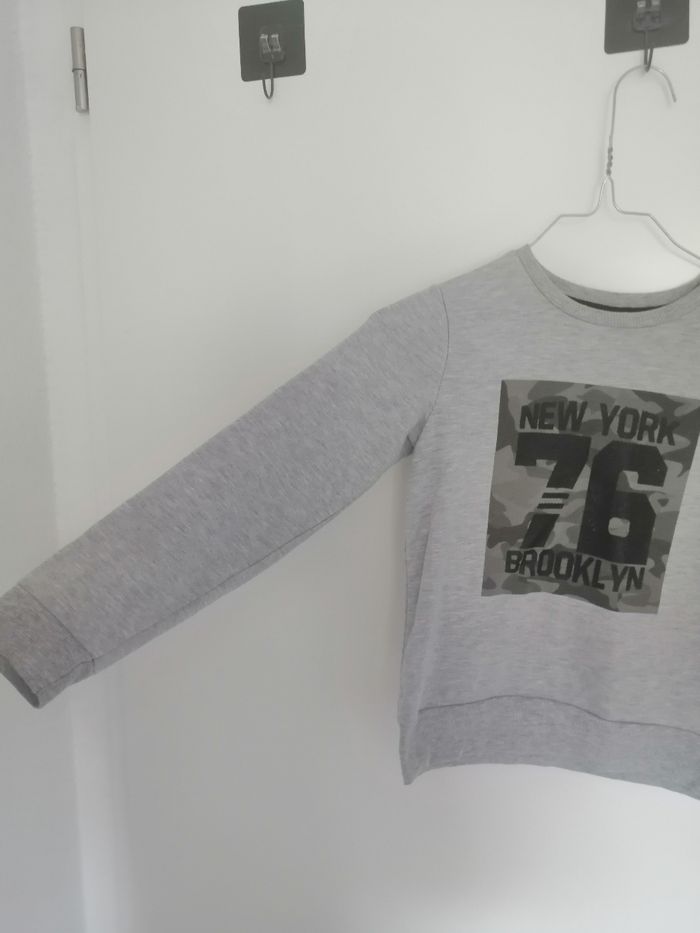 Pull garçon 8 ans - photo numéro 2