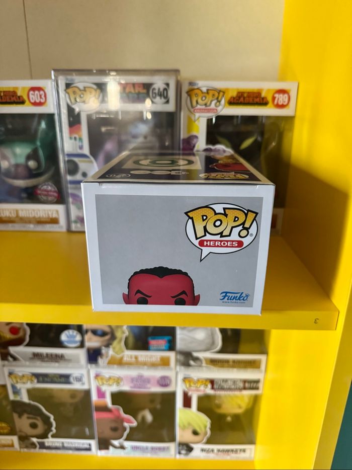 Funko Pop! Heroes 470 - Warner Bros 100 - Sinestro - Funko Exclusive - photo numéro 7