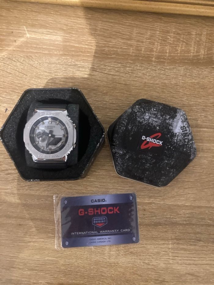 Montre utiliser 3fois uniquement - photo numéro 1