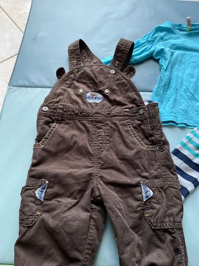 Ensemble 12 mois + haut en cadeau - photo numéro 5