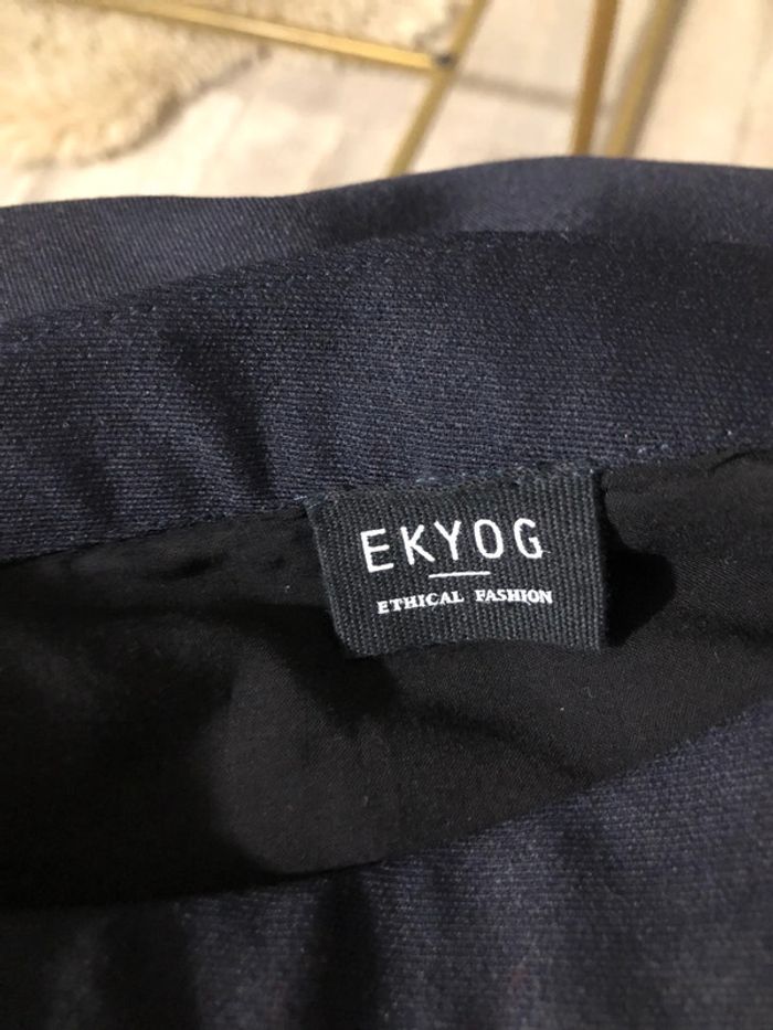 🌼Jupe bleu marine évasée Ekyog🌼 - photo numéro 3