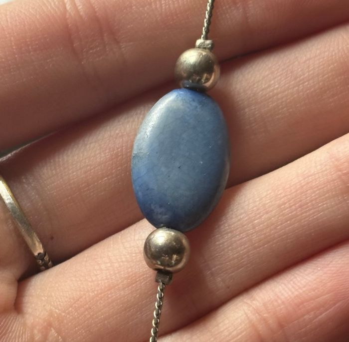 💙 Sautoir argenté, bleu et blanc – Élégance intemporelle - photo numéro 4