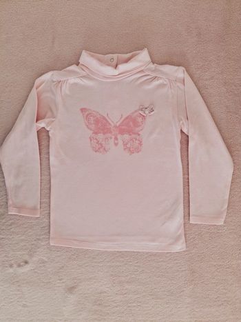 T-shirt Lisa Rose 36 mois, manches longues, col montant, rose clair motif papillon