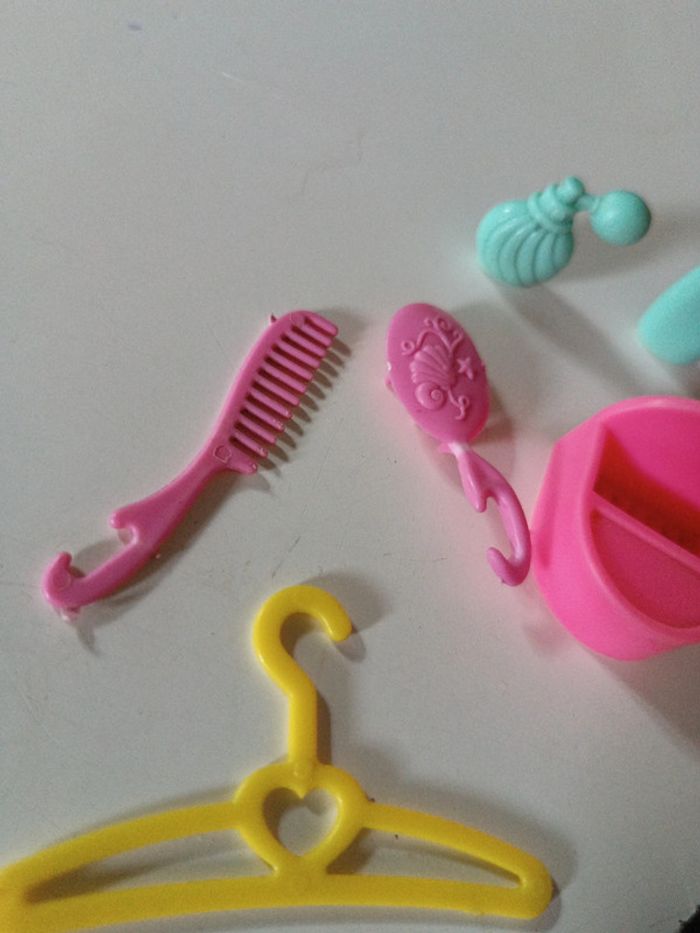 barbie mattel mèche hair cintre brosse mermaid vanity rose pink beauty set flacon bleu blue - photo numéro 3