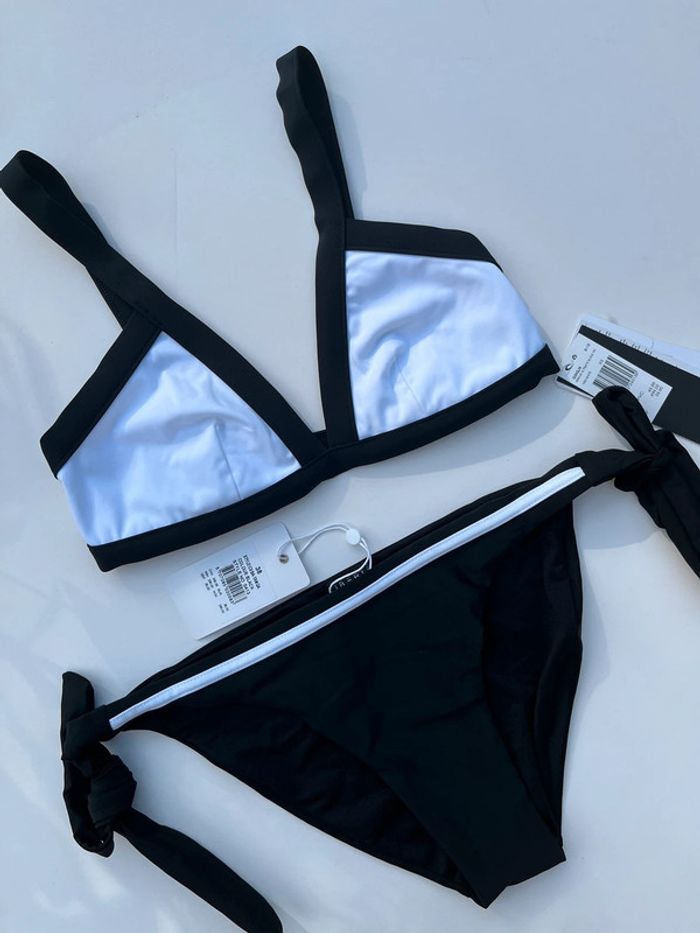 Haut de maillot blanc et noir - photo numéro 9