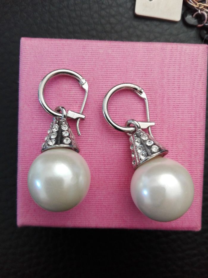 Boucle d'oreille - photo numéro 2