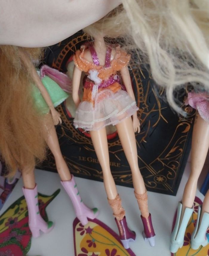 3 Poupées Bloom Stella Flora Believix Winx Club Smoby saison 4 Fairy of Music - photo numéro 7