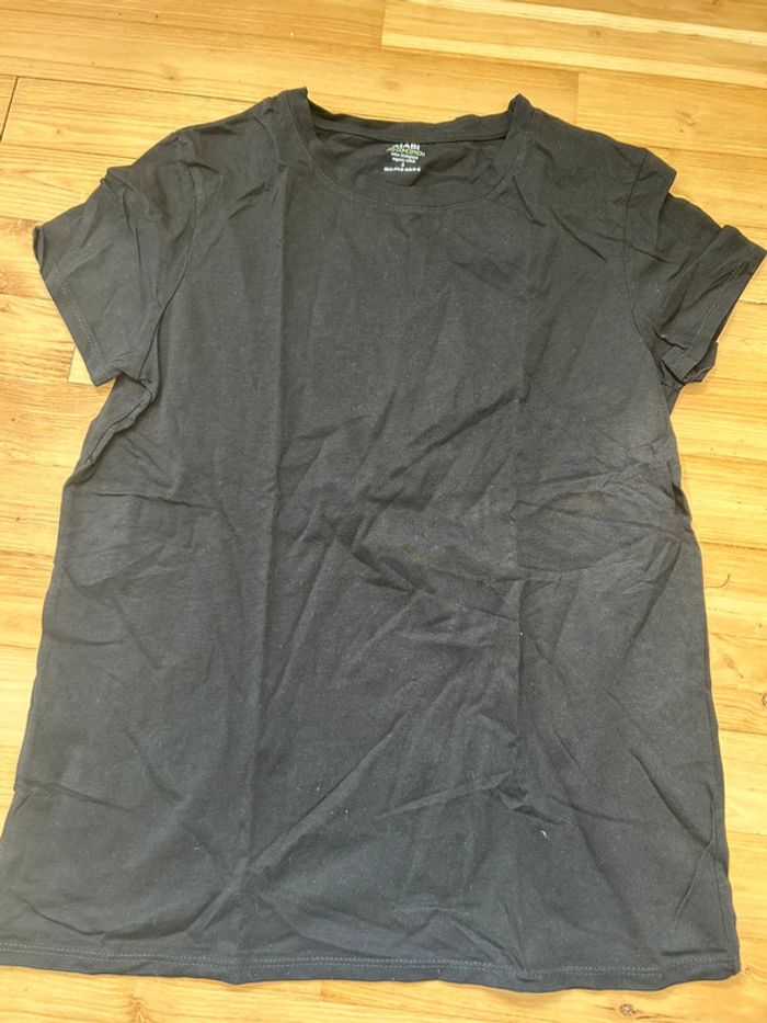 TEE shirt taille S neuf - photo numéro 3