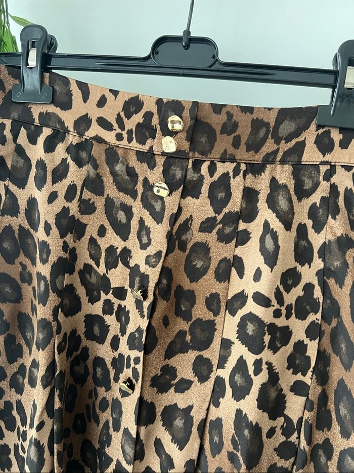 Jupe satin léopard Zara - photo numéro 2