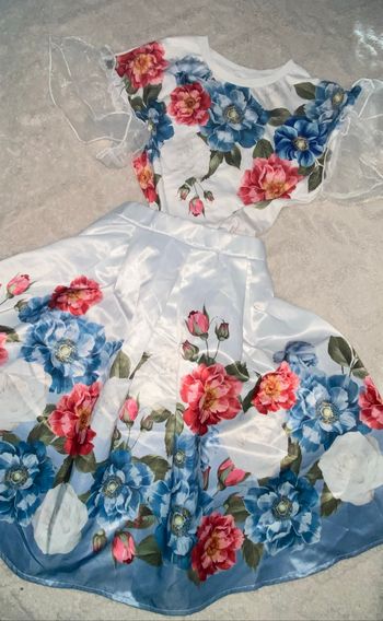 Ensemble fille jupe et haut