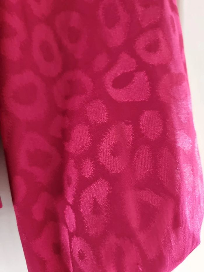 Blouse bordeaux motif tache leopard - photo numéro 2