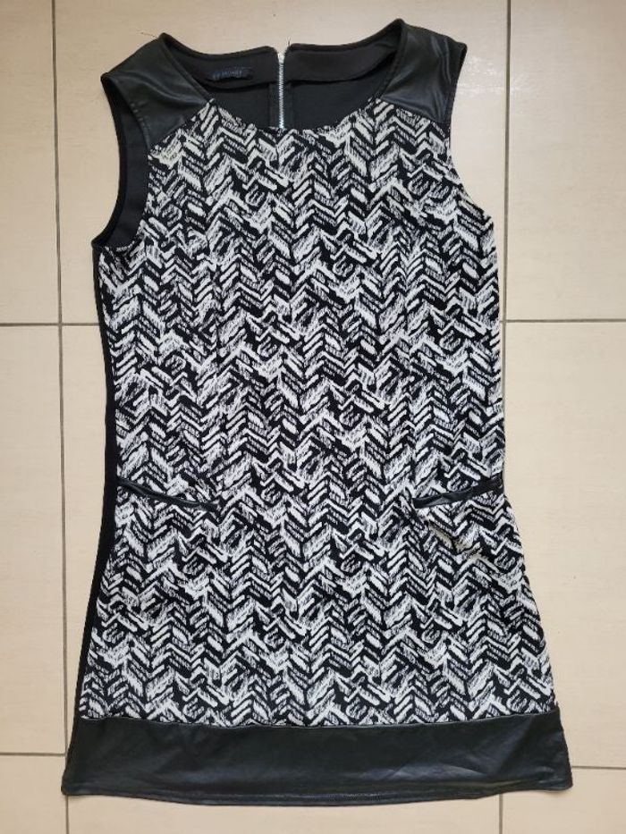 Robe légère 42 44 noire et grise