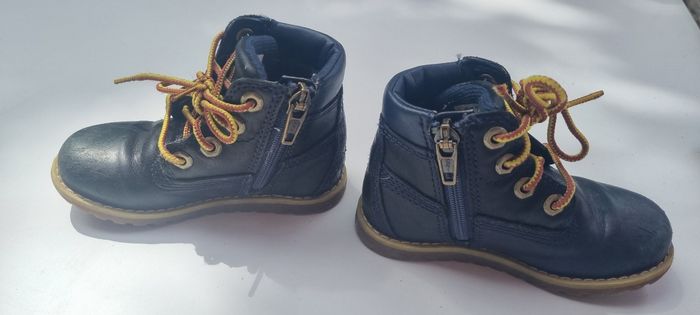 Bottes Timberland
Taille 23 Cuir - photo numéro 3