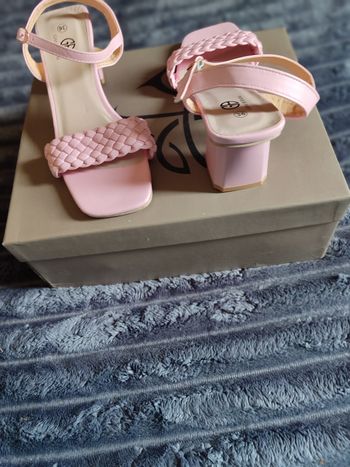 Claquettes à talons 