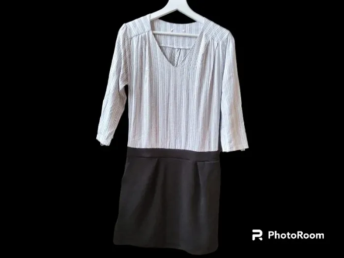 Robe bicolore légère manches 3/4