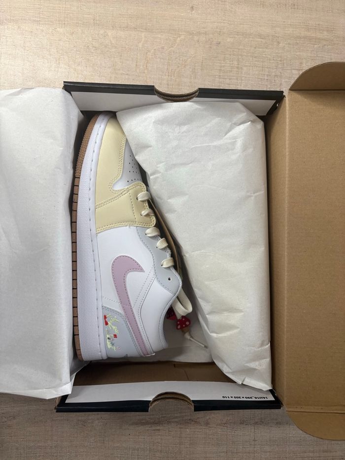 Nike Jordan One Low «  Mushrooms » - photo numéro 5