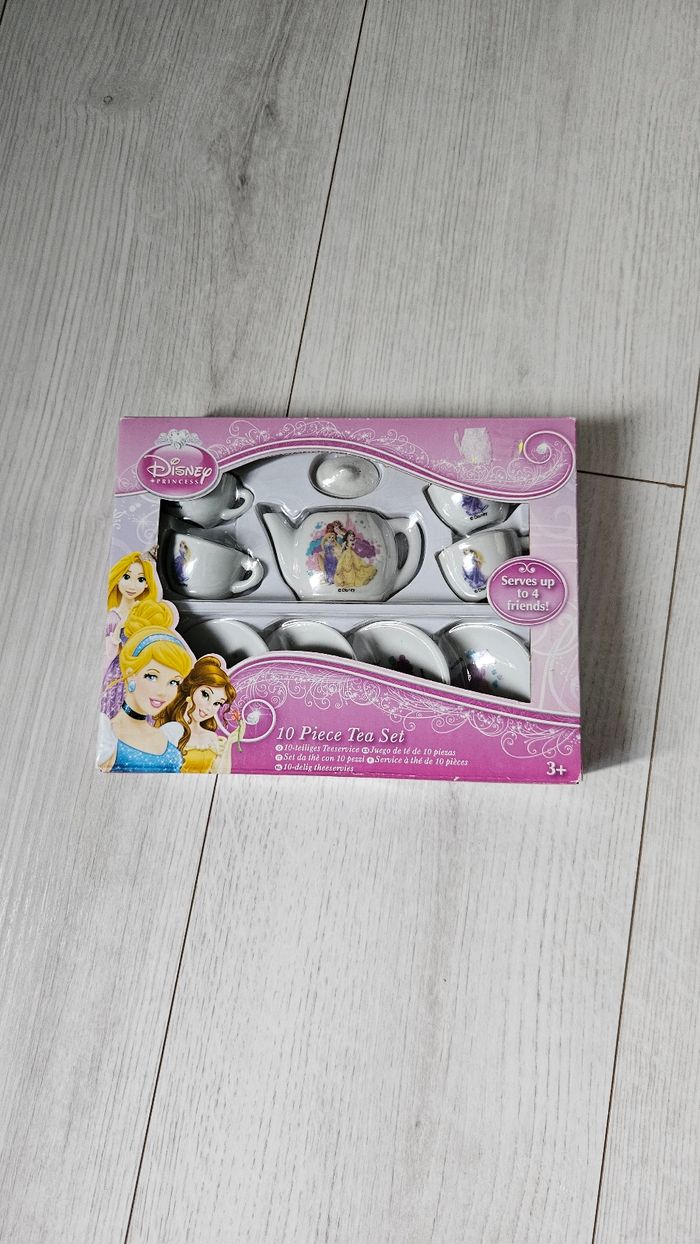 Service a thé princesse disney