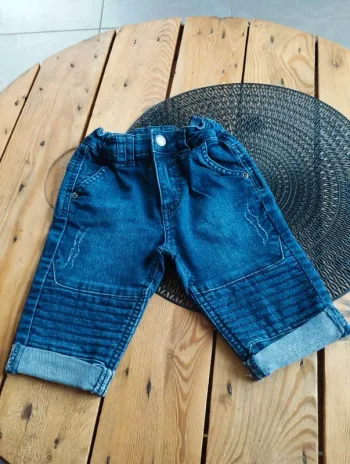 Short bermuda jeans