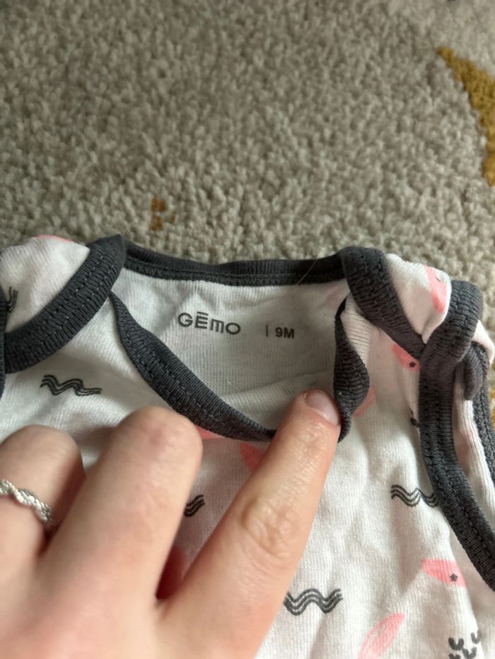 Body 9 mois - photo numéro 3