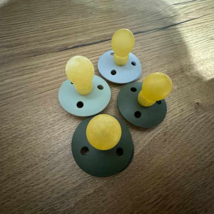 Lot de 4 tétines Bibs