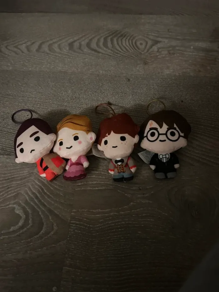Lot de 4 mini peluches Harry Potter