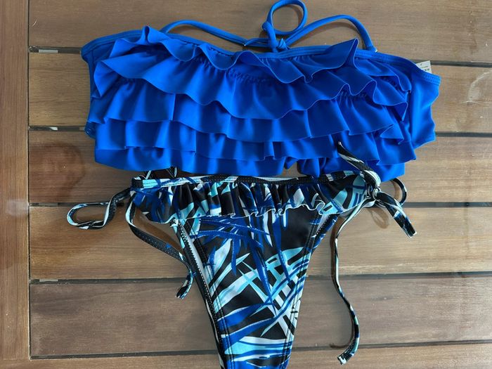 Maillot de bain froufrou