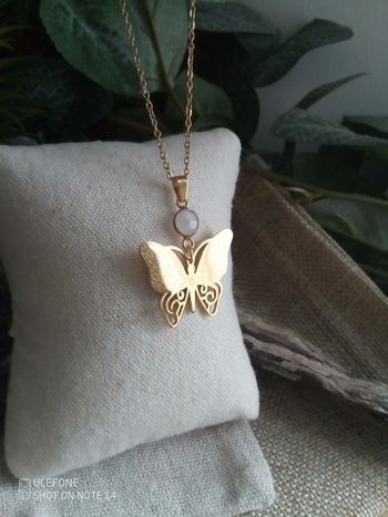 Collier papillon pierre de lune + carte