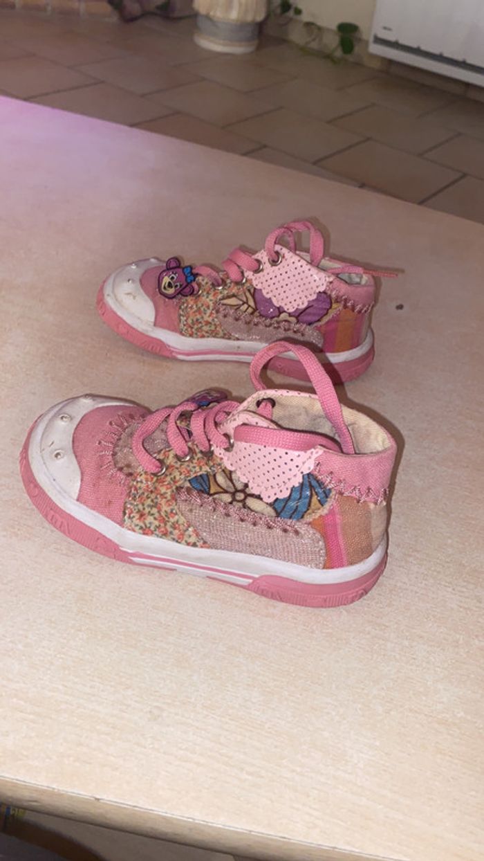 Basket Taille 25 - photo numéro 4