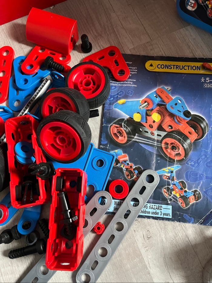 Meccano junior deux modèles voitures différents - photo numéro 3