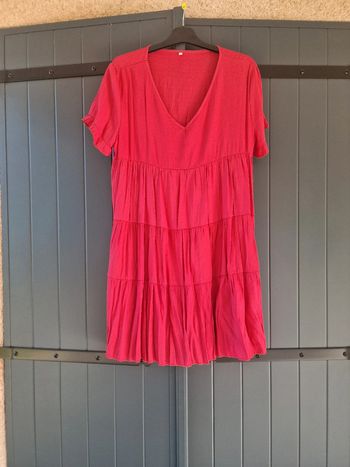 Robe rouge volant courte