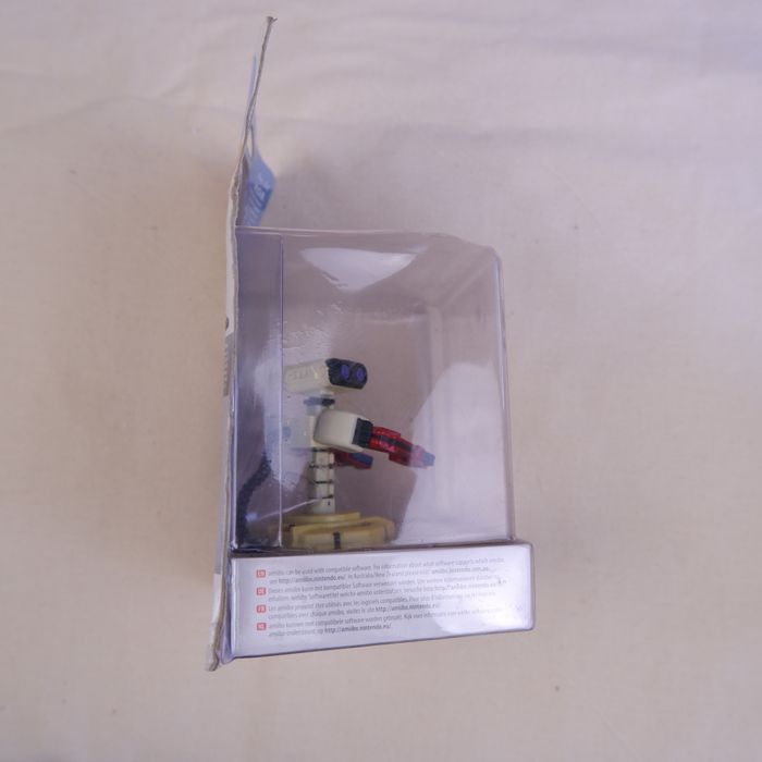 Amiibo Super Smash Bros R.O.B famicom version Nintendo - photo numéro 4