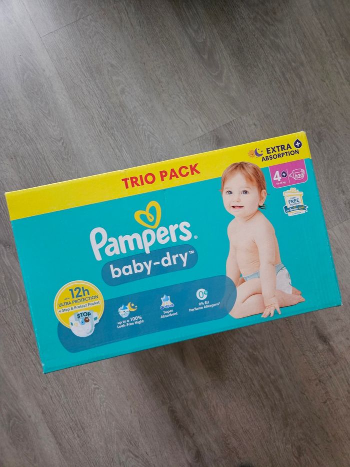 Carton couches pampers taille 4+ 120 couches neuf - photo numéro 2