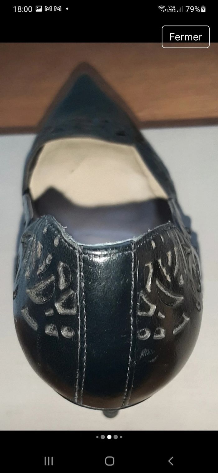 Escarpins San Marina modèle NATA - Noir Cuir - Pointure 36
- photo numéro 5