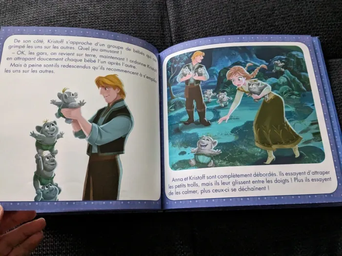 Livre la reine des neige , babysitting de trolls - photo numéro 3