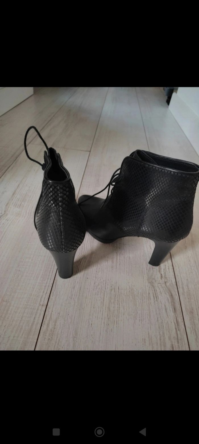 Bottines en cuir taille 35 - photo numéro 2